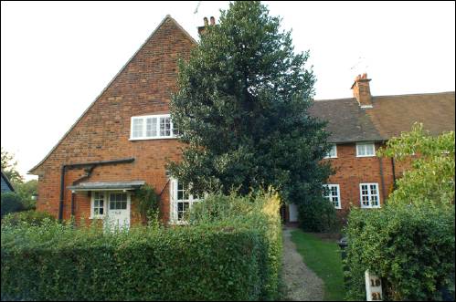 17-21 Temple Fortune Hill